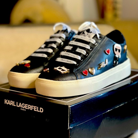 Karl Lagerfeld Paris Cate Pins Black Tumbled Leather Sneakers - Picture 1 of 6